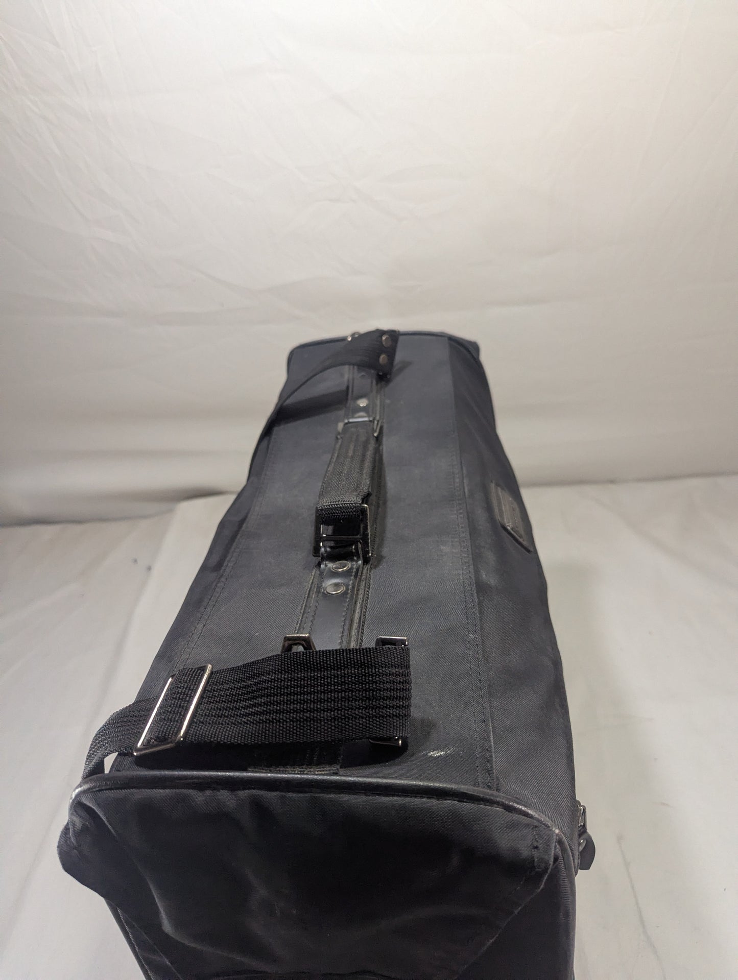 Suit Bag Title will update soon