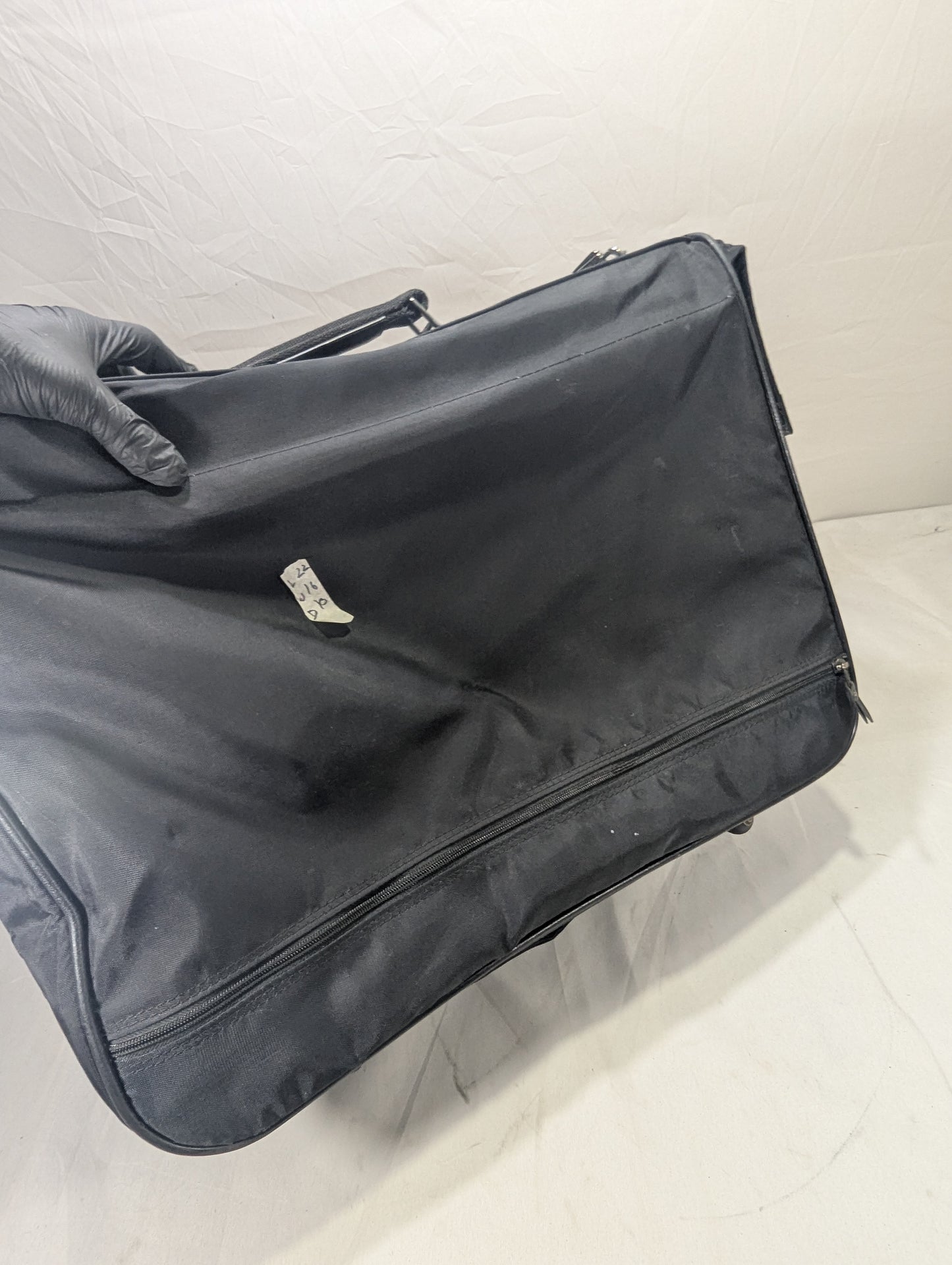 Suit Bag Title will update soon