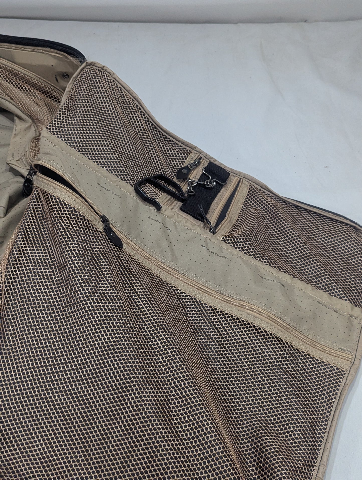 Suit Bag Title will update soon