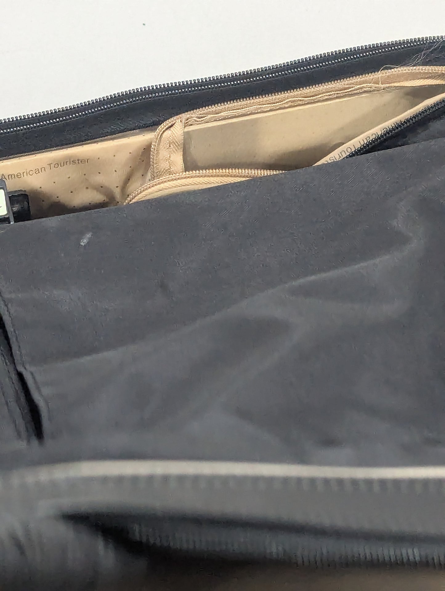 Suit Bag Title will update soon