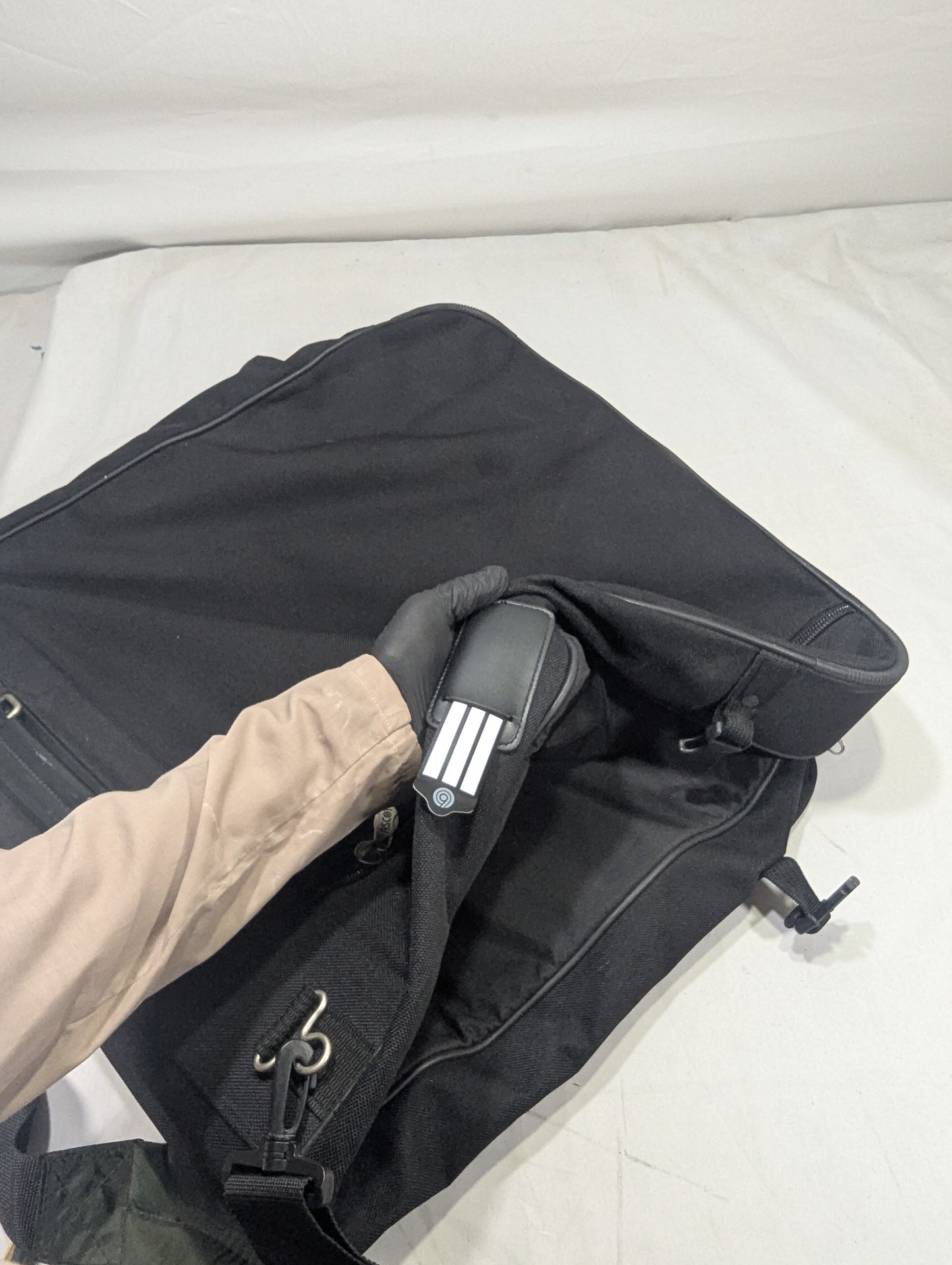 Suit Bag Title will update soon