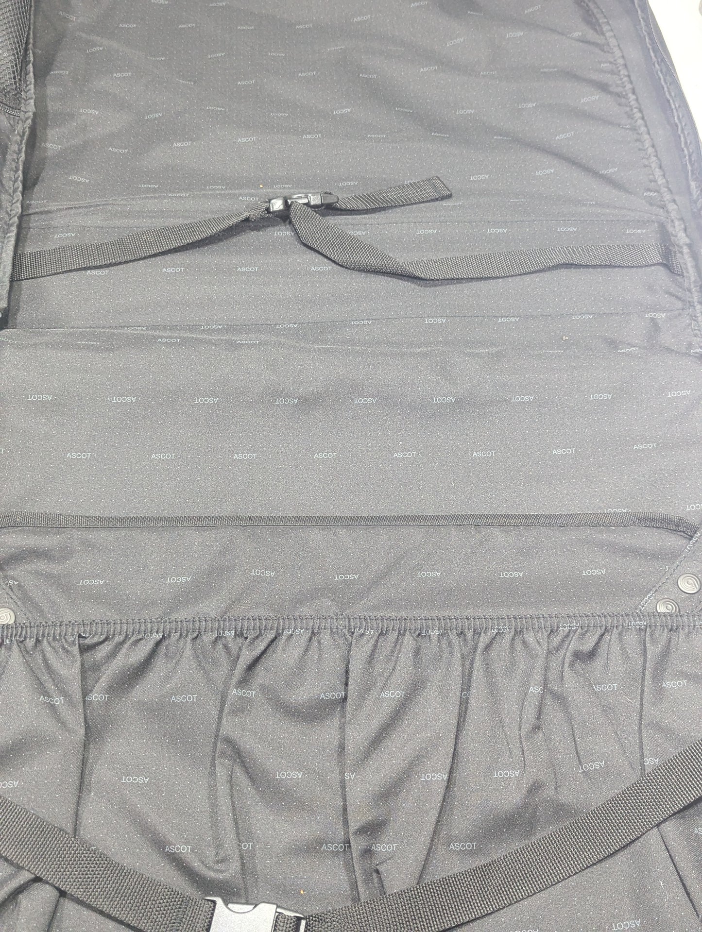 Suit Bag Title will update soon