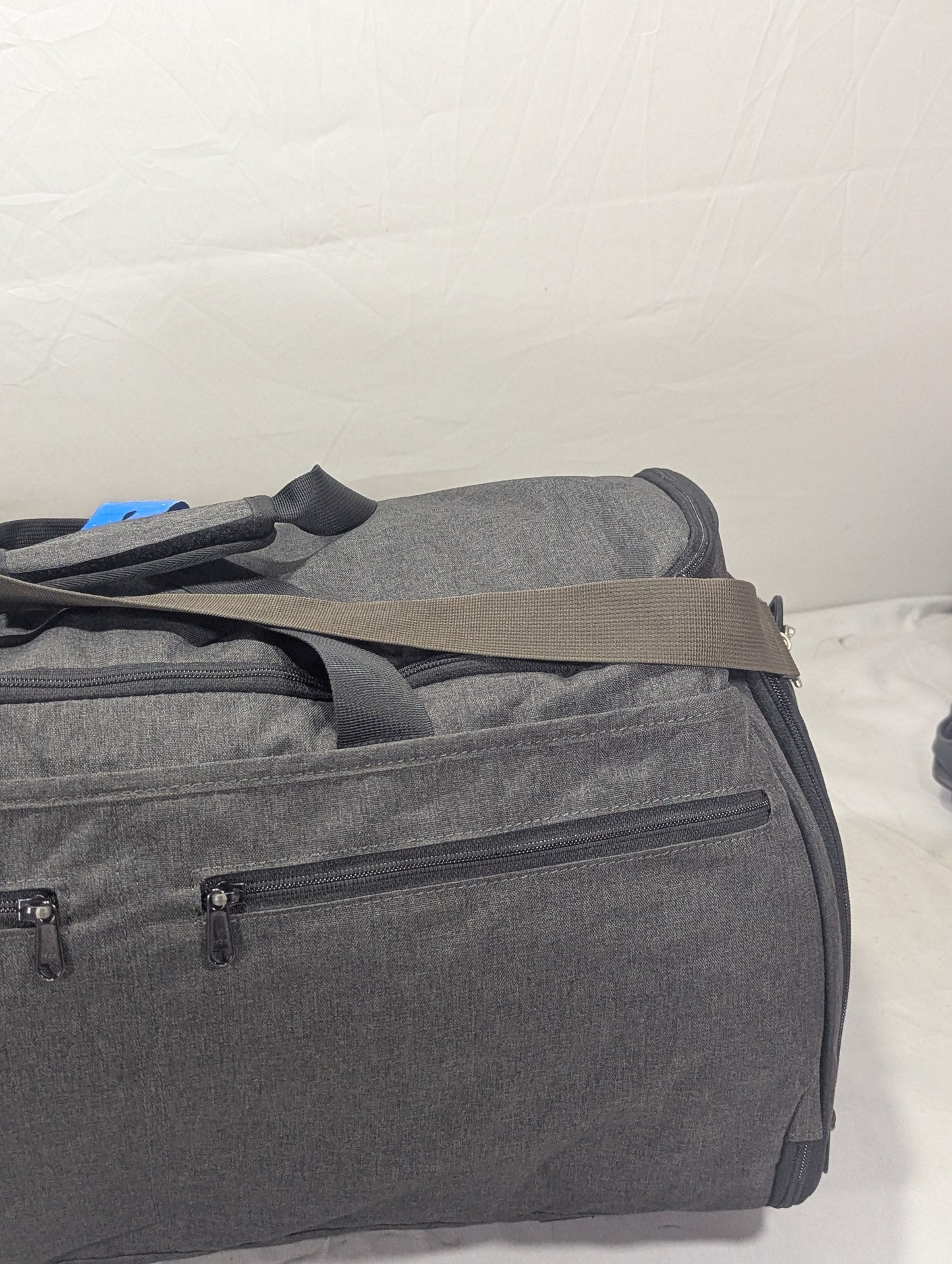 Suit Bag Title will update soon