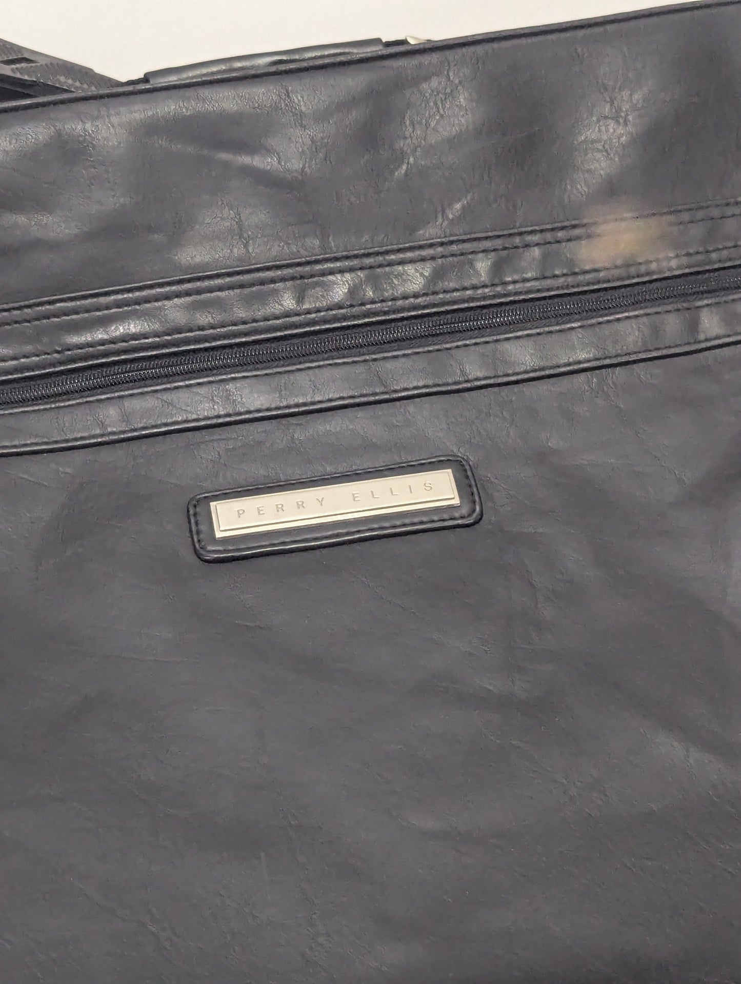 Suit Bag Title will update soon