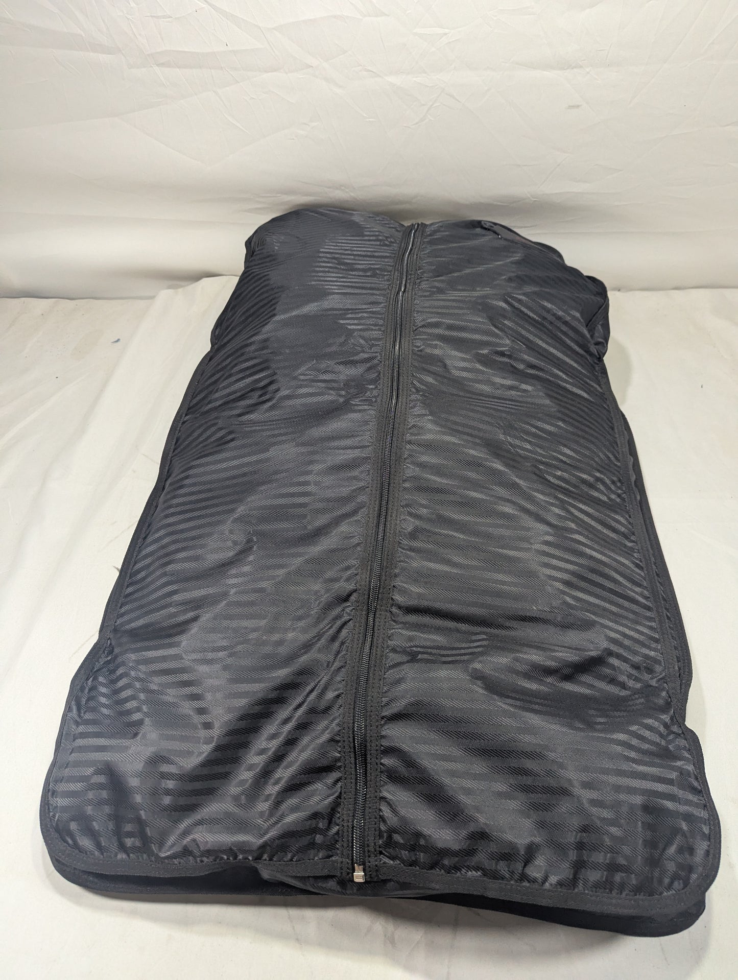 Suit Bag Title will update soon