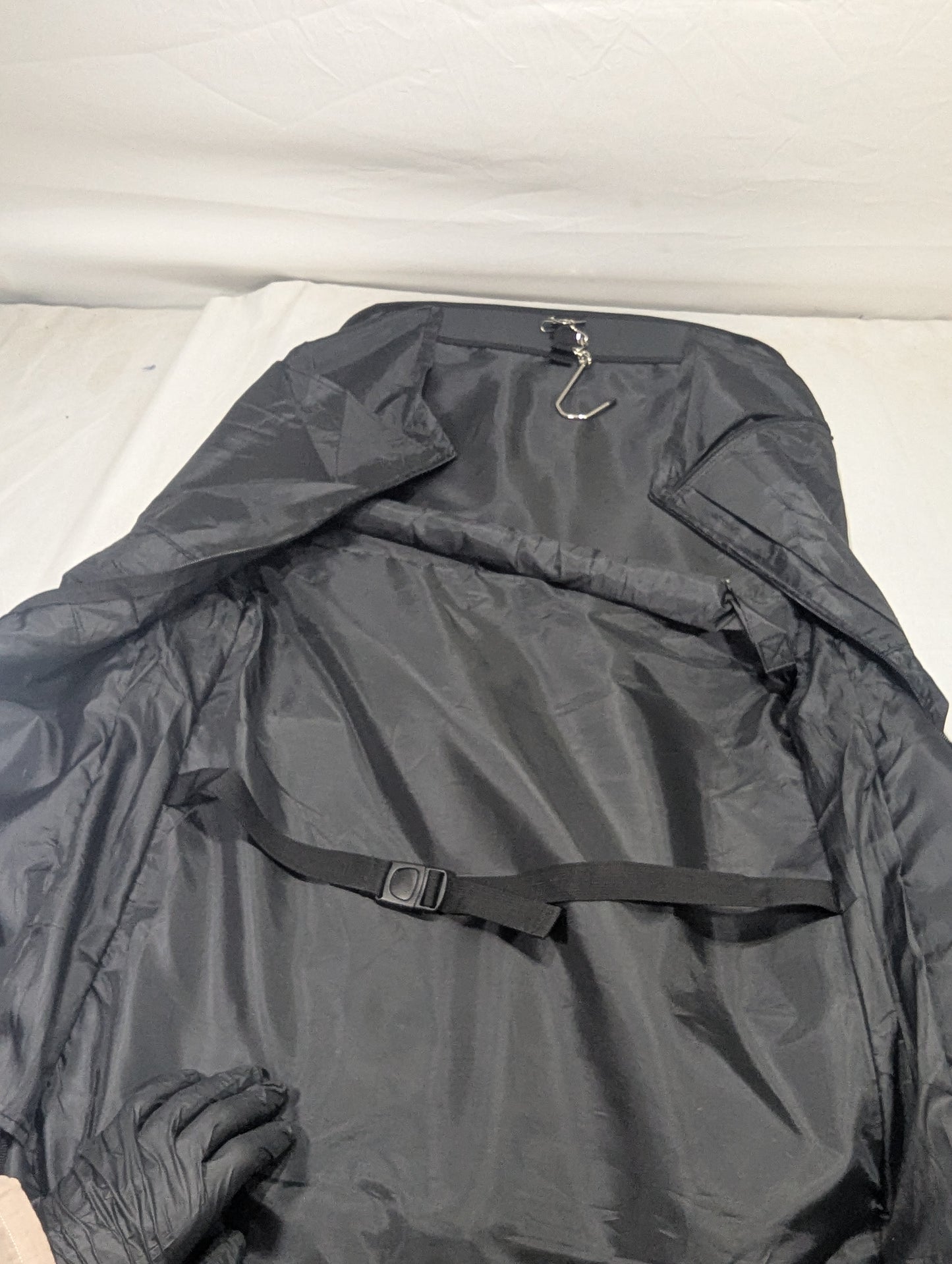 Suit Bag Title will update soon