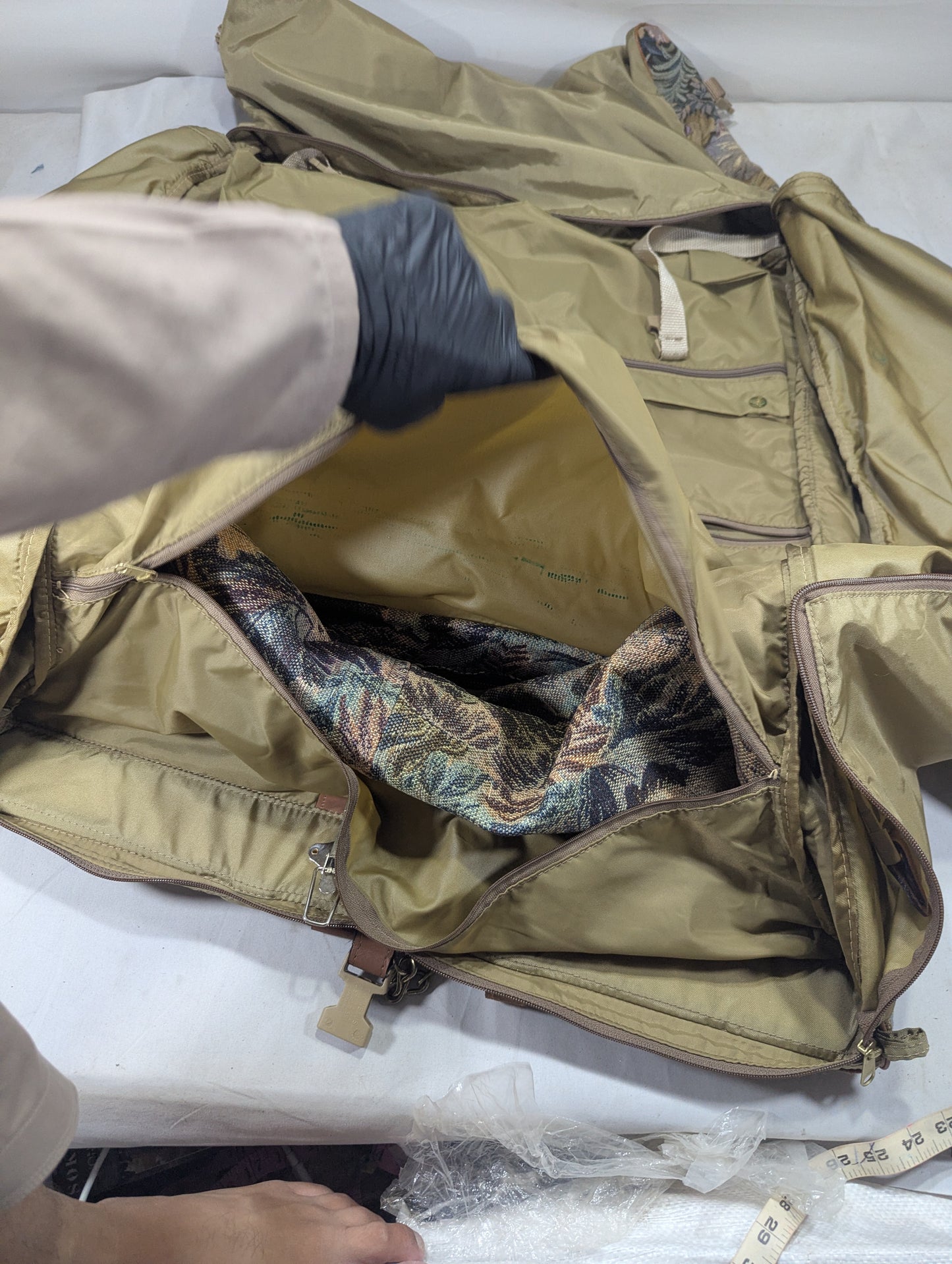 Suit Bag Title will update soon