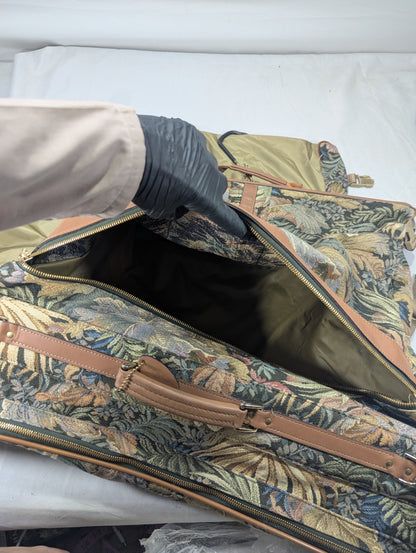 Suit Bag Title will update soon