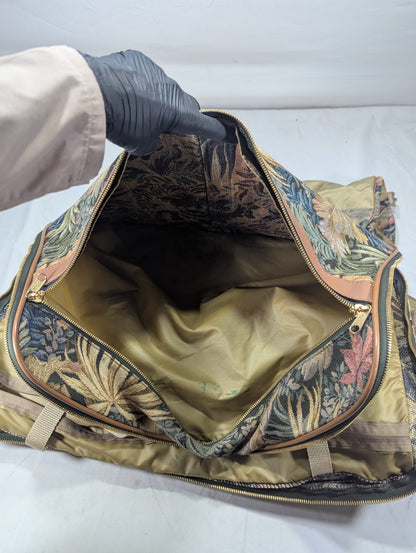 Suit Bag Title will update soon