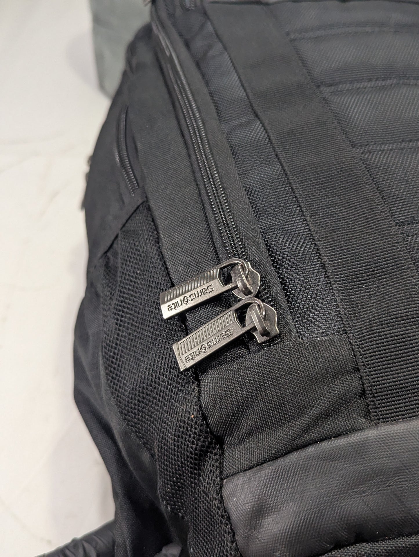 Samsonite Title will update soon