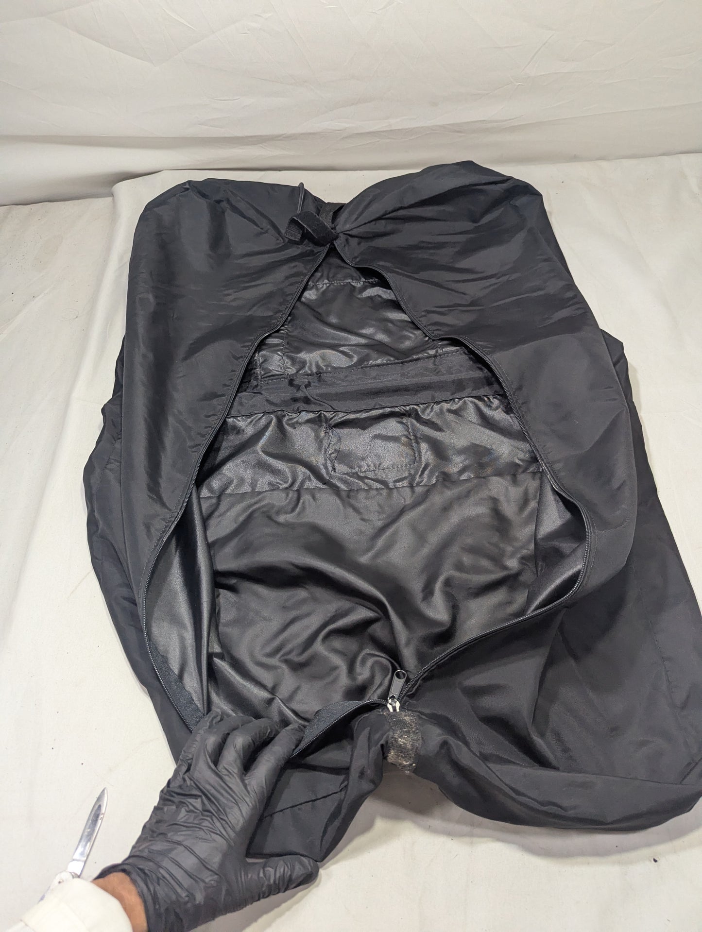 Suit Bag Title will update soon