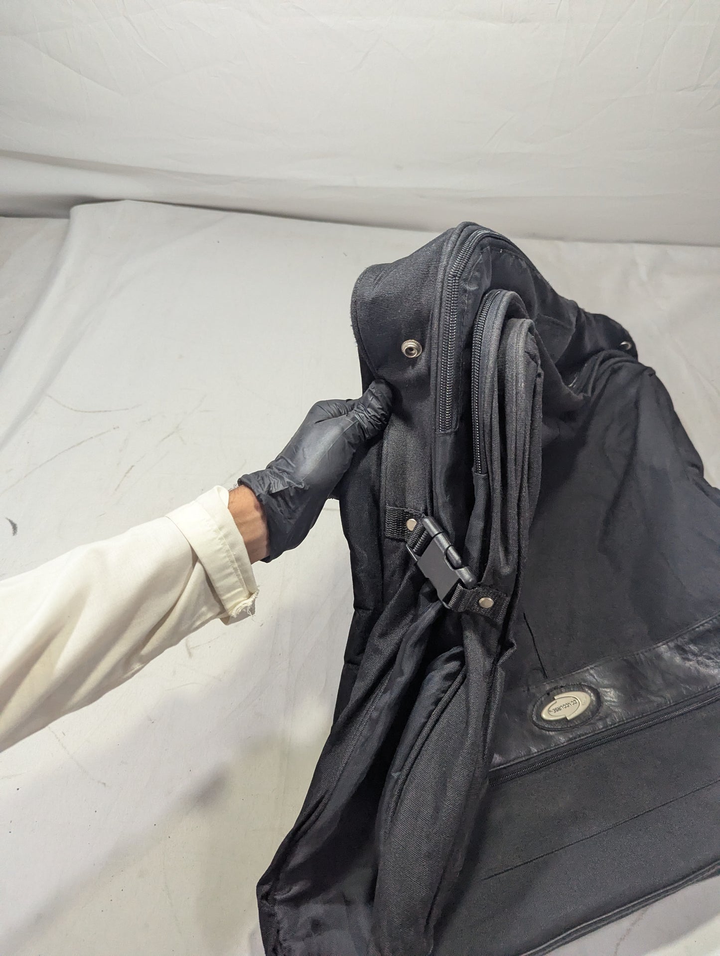 Suit Bag Title will update soon