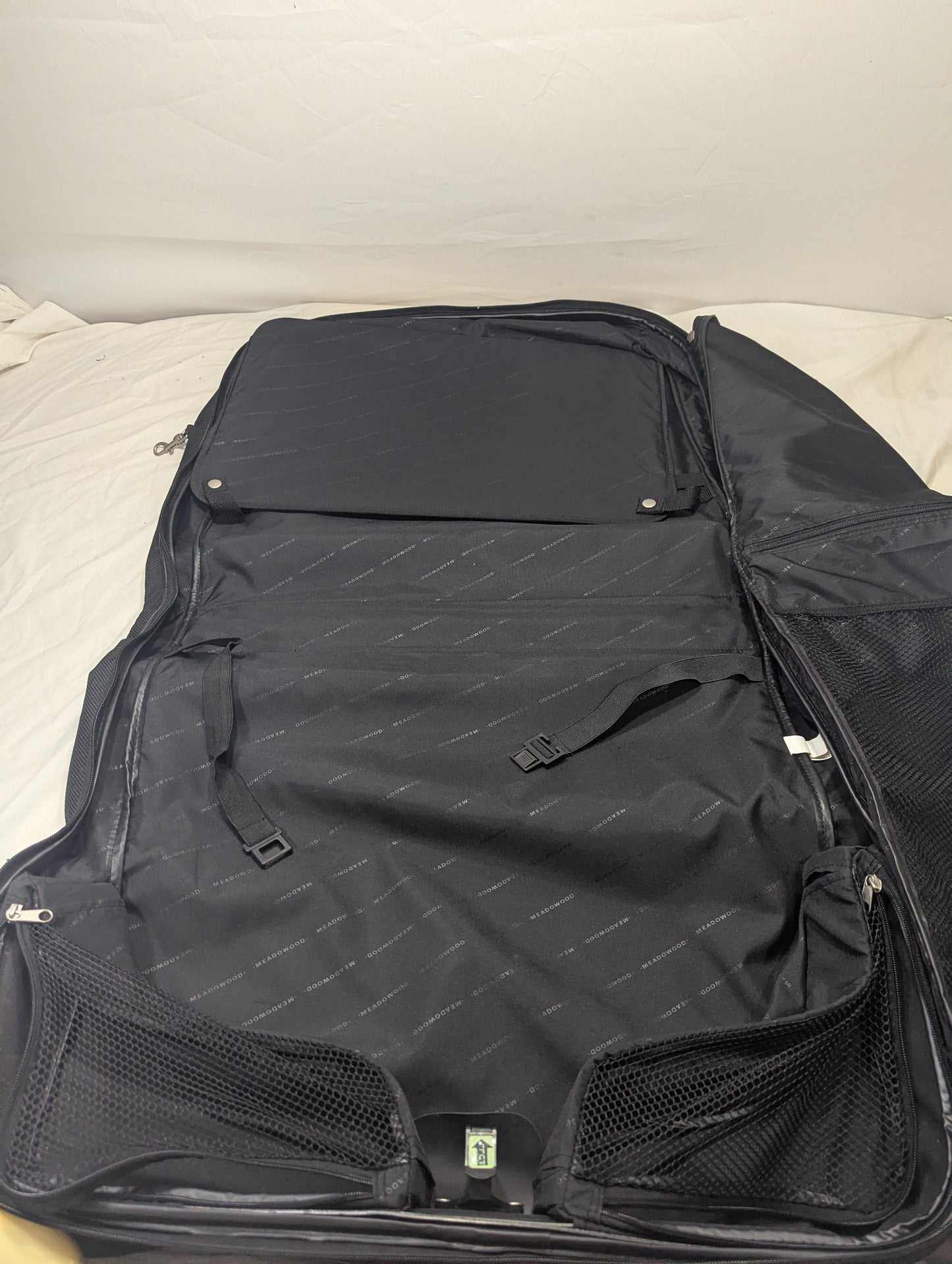 Suit Bag Title will update soon