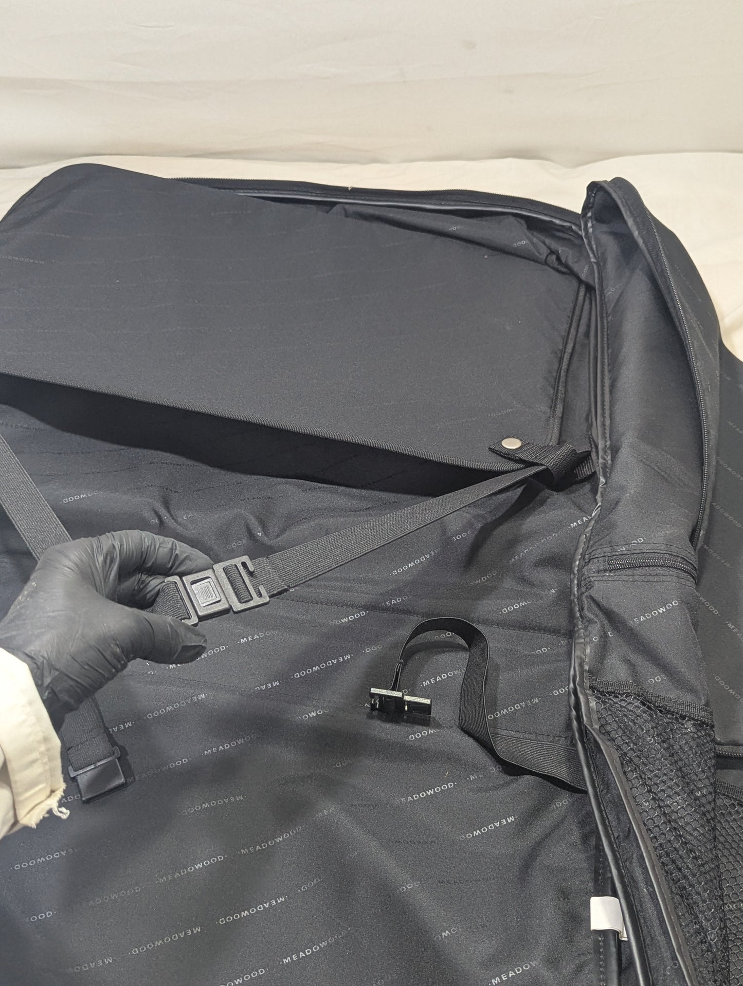 Suit Bag Title will update soon