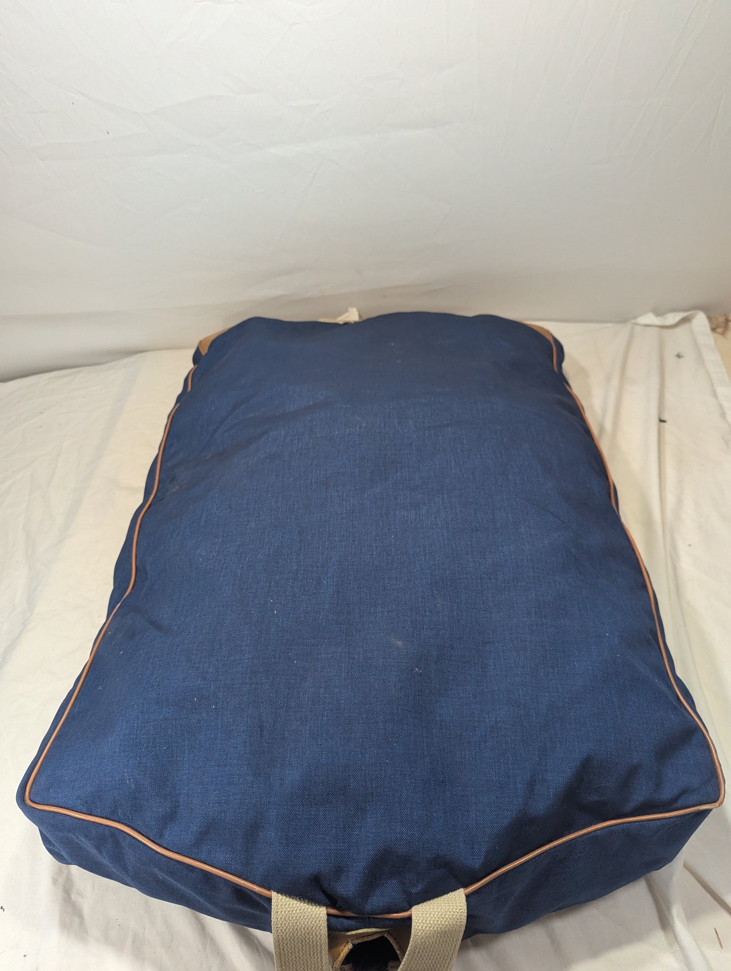 Suit Bag Title will update soon