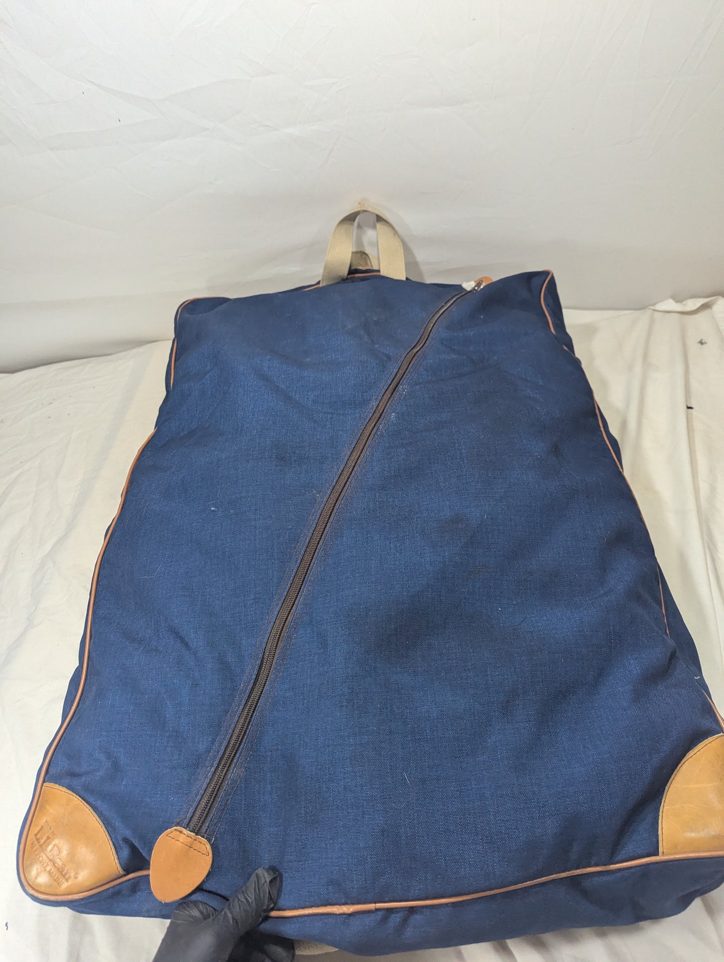 Suit Bag Title will update soon