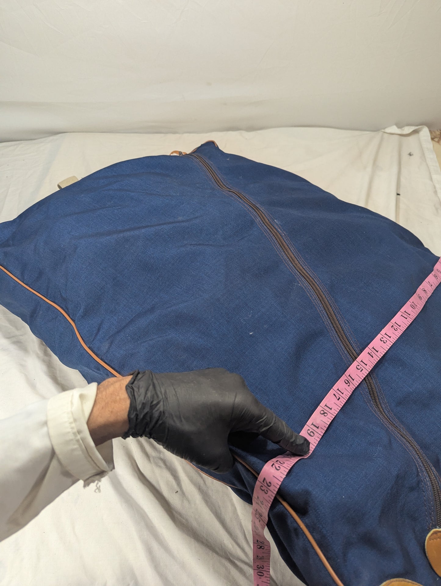 Suit Bag Title will update soon