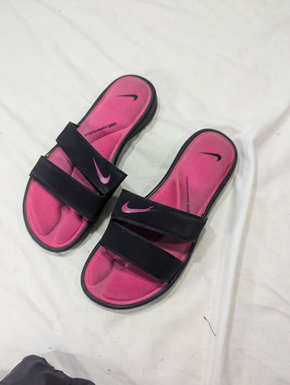 Nike Branded Slide/Slippers