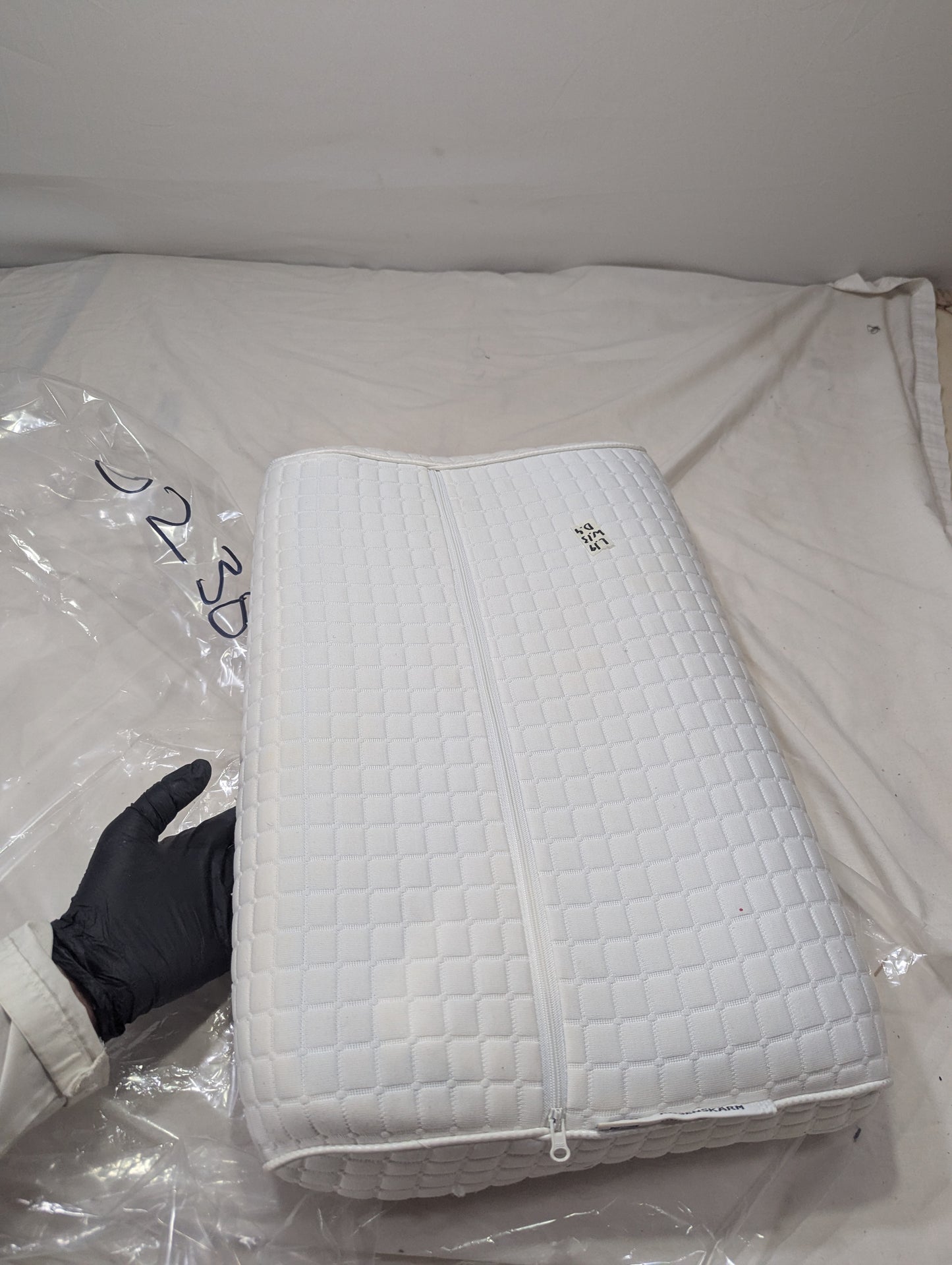 Gel  Imported Authentic Memory foam Pillow P0238