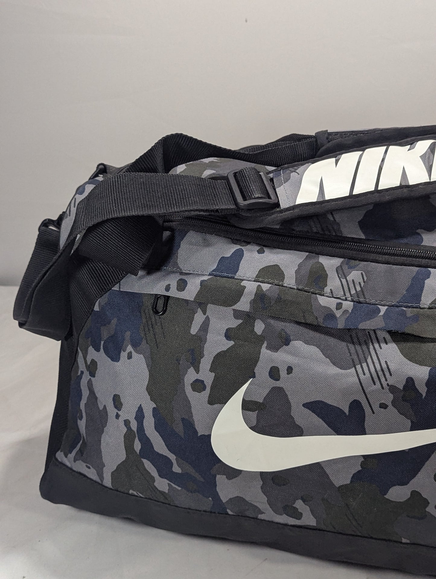 Nike Title will update soon