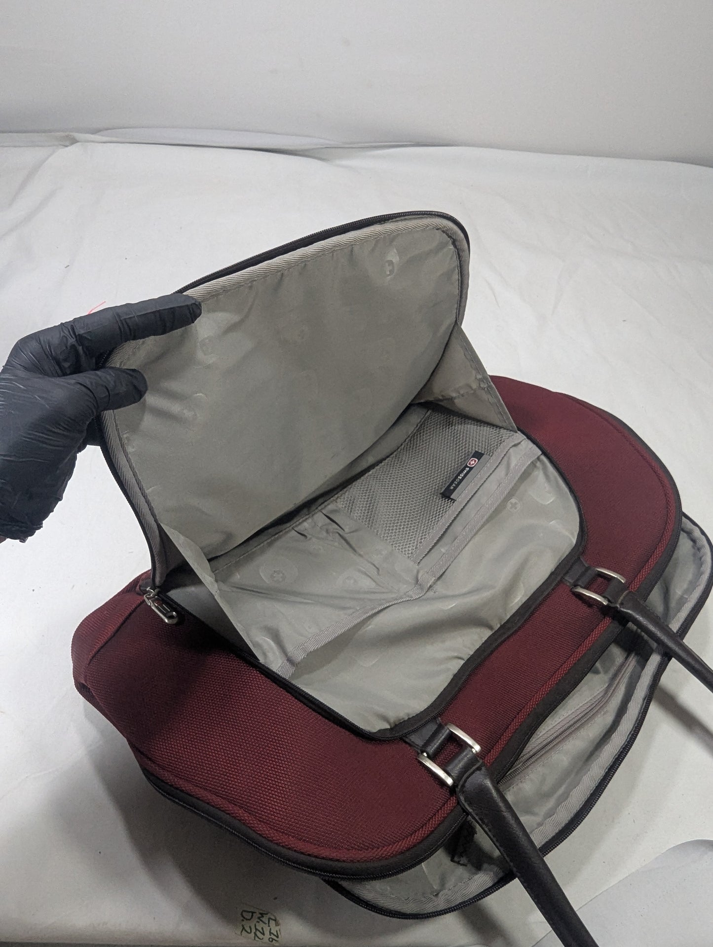 Swiss Gear Title will update soon