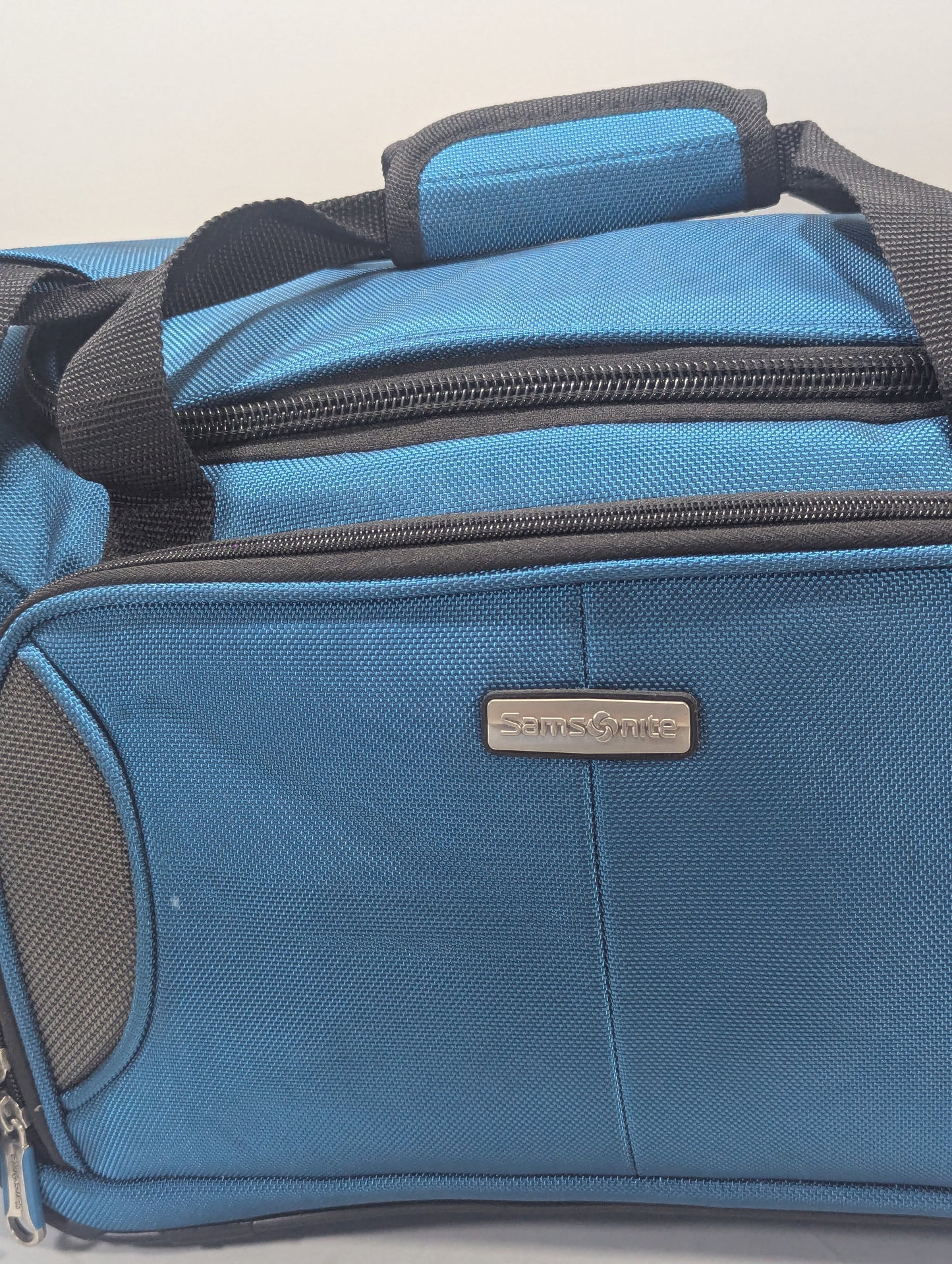 Samsonite half Title will update soon
