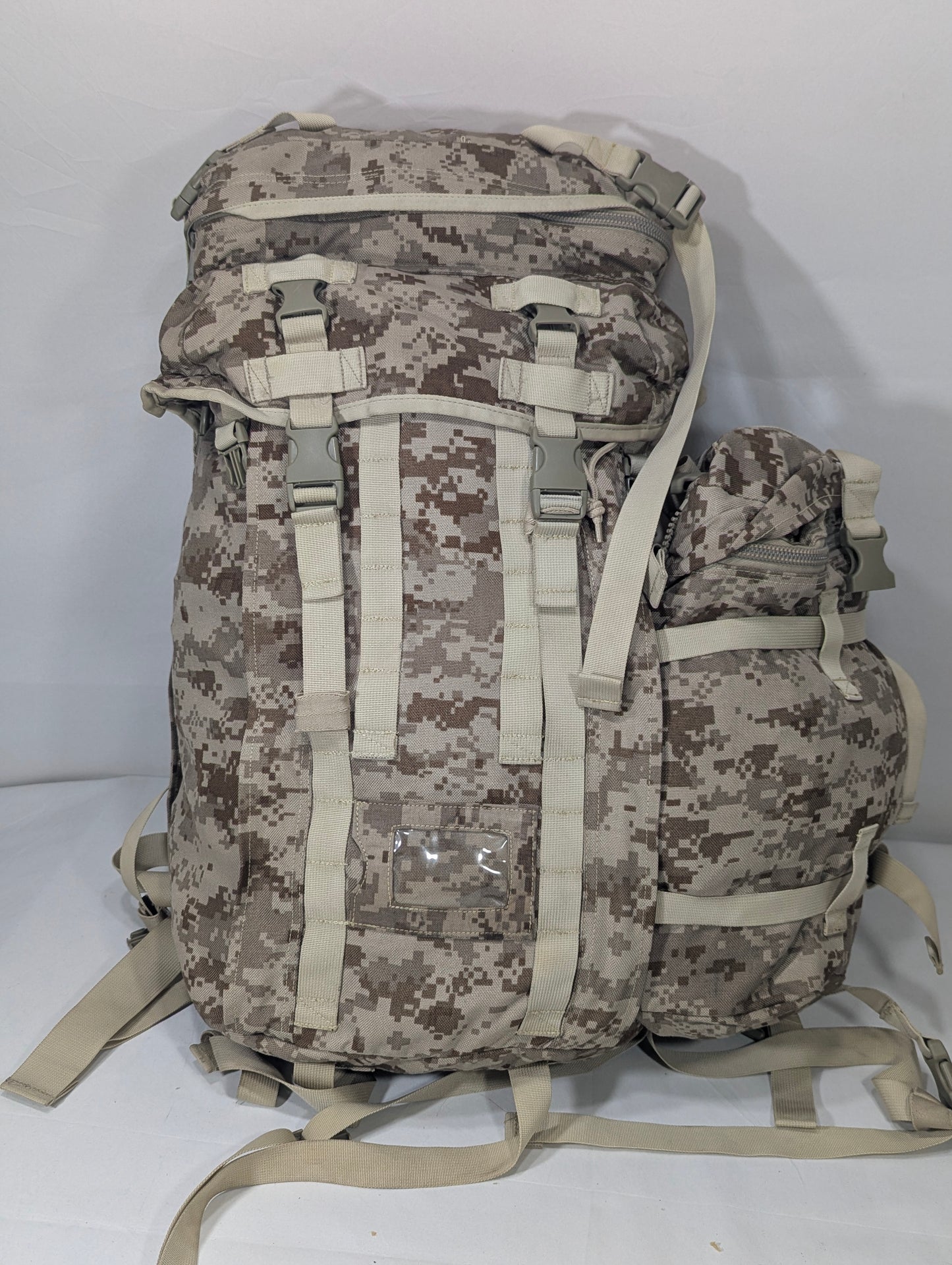 Military hiking bag, 40-45L