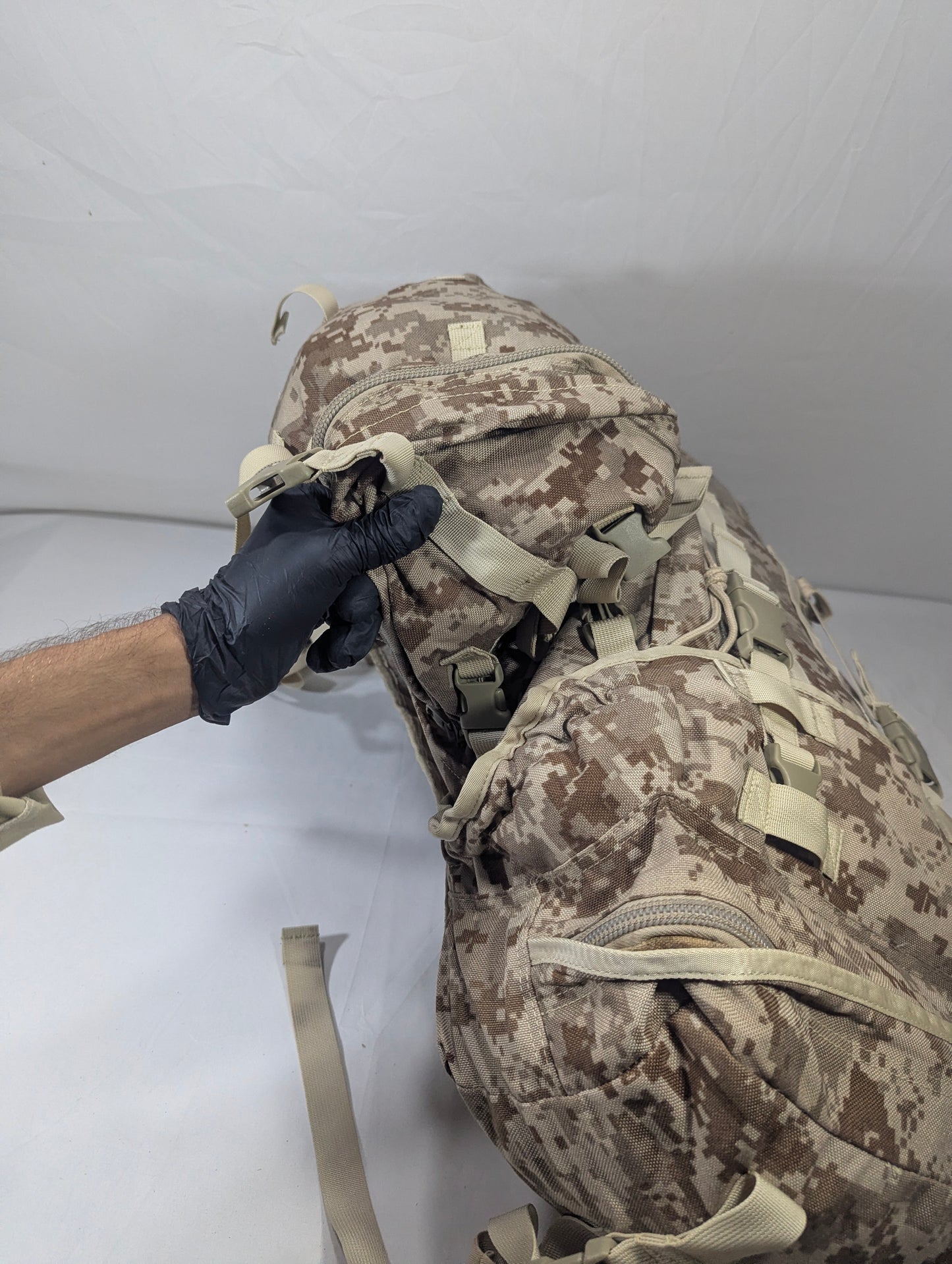 Military hiking bag, 40-45L