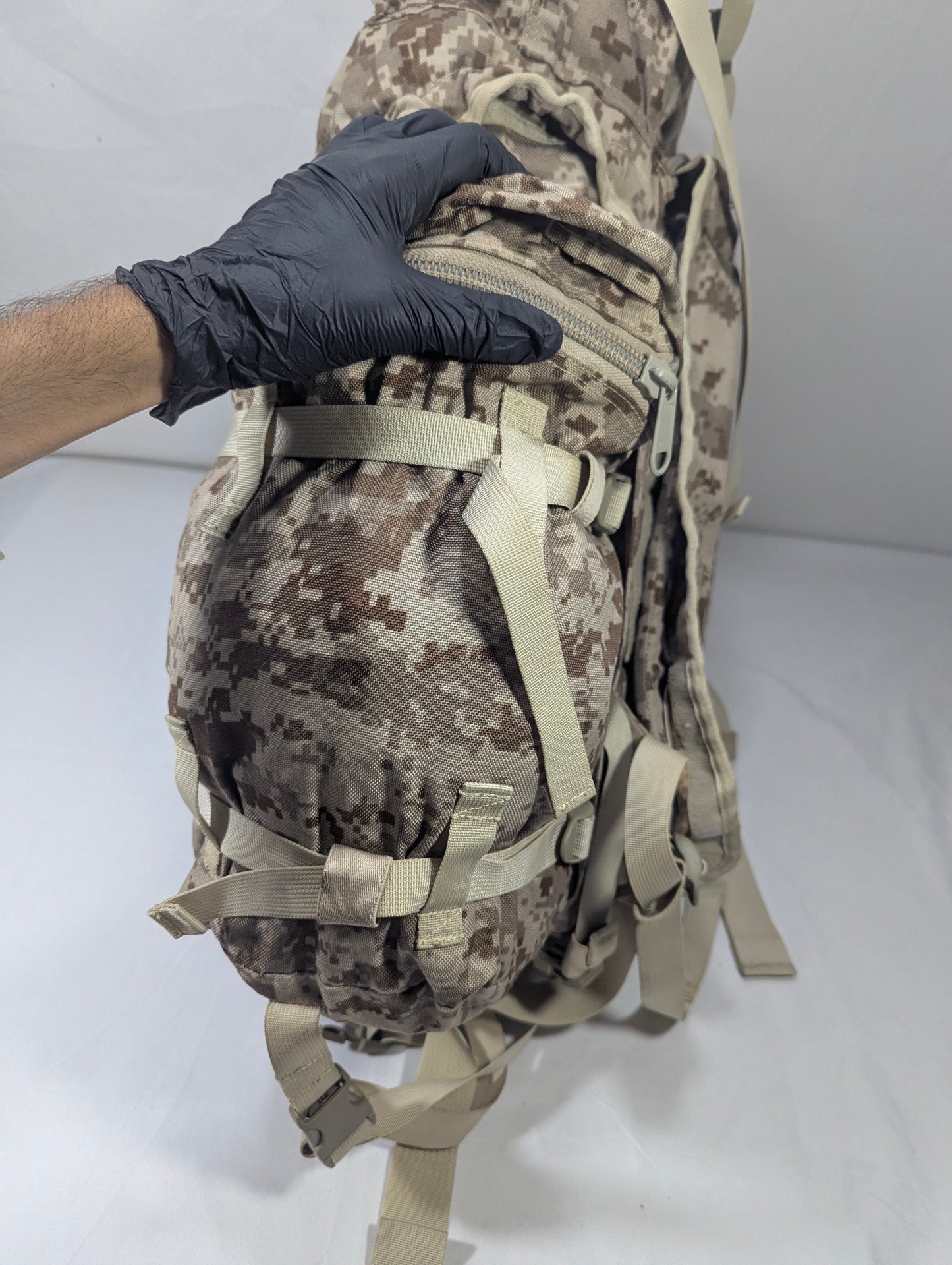 Military hiking bag, 40-45L