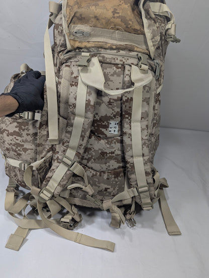 Military hiking bag, 40-45L
