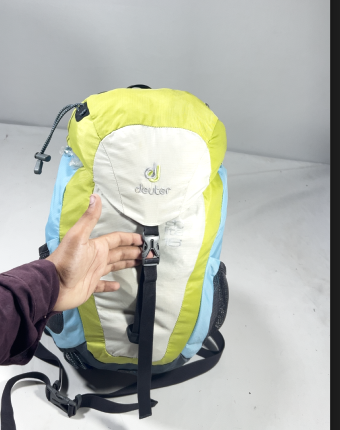 Deuter 20L Title will update soon