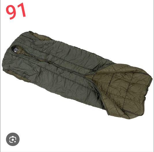 Preloved Military lot sleeping bag Sb91