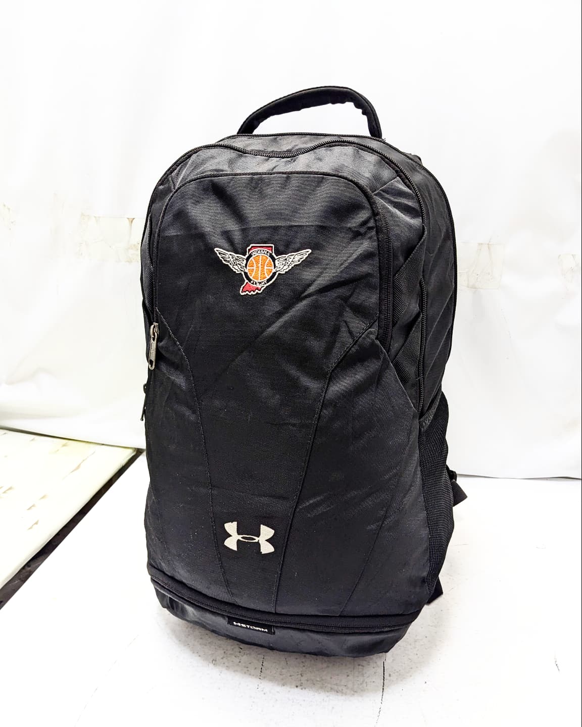 Color black UA backpack - Thrift Meta Haven