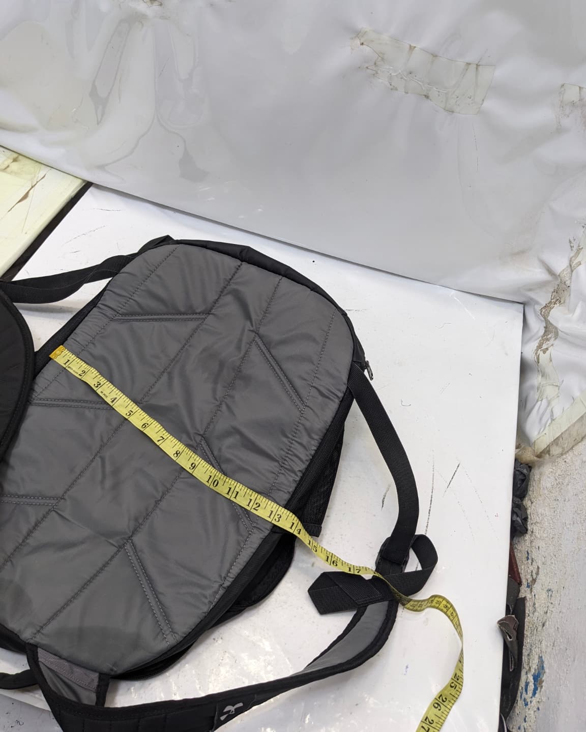 Color black UA backpack - Thrift Meta Haven