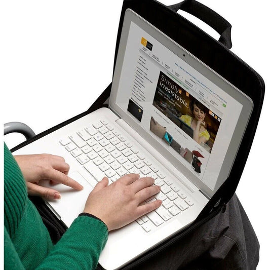 Case logic brand hard shell sleeve, bag U2